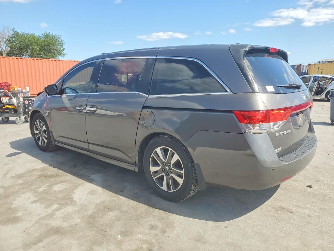 2014 HONDA ODYSSEY TOURING photo 3