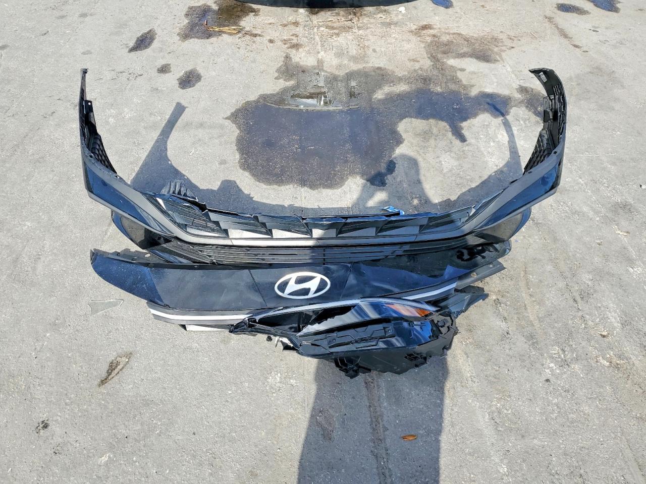 2025 HYUNDAI ELANTRA SEL SPORT photo 23