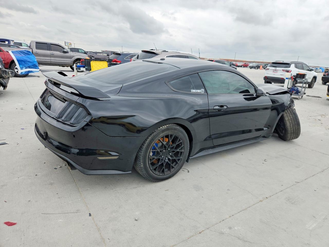 2016 FORD MUSTANG photo 5