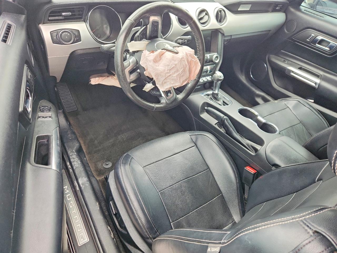 2016 FORD MUSTANG photo 15