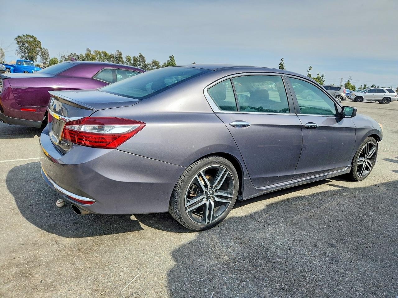 2017 HONDA ACCORD SPORT photo 5