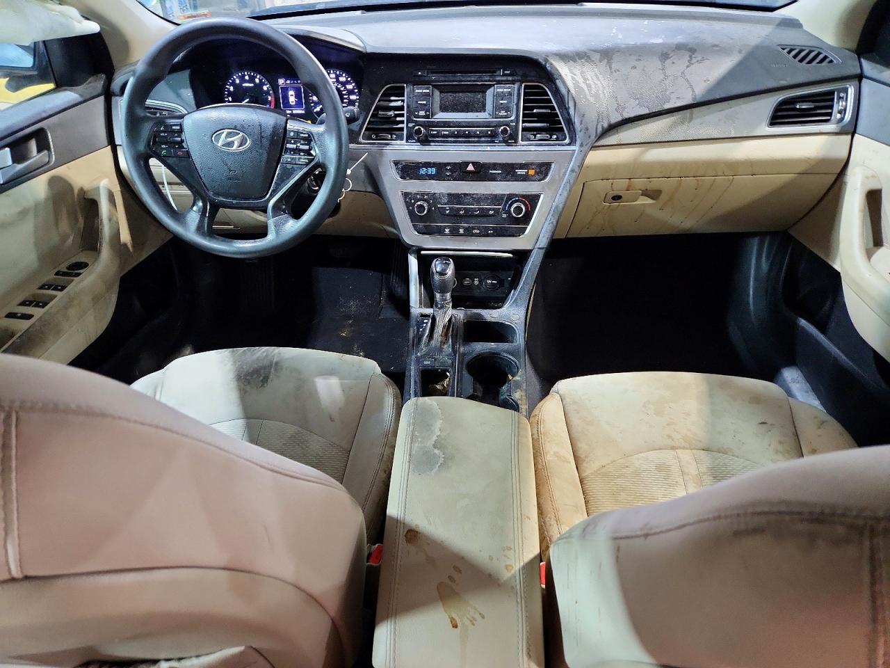 2015 HYUNDAI SONATA SE photo 8