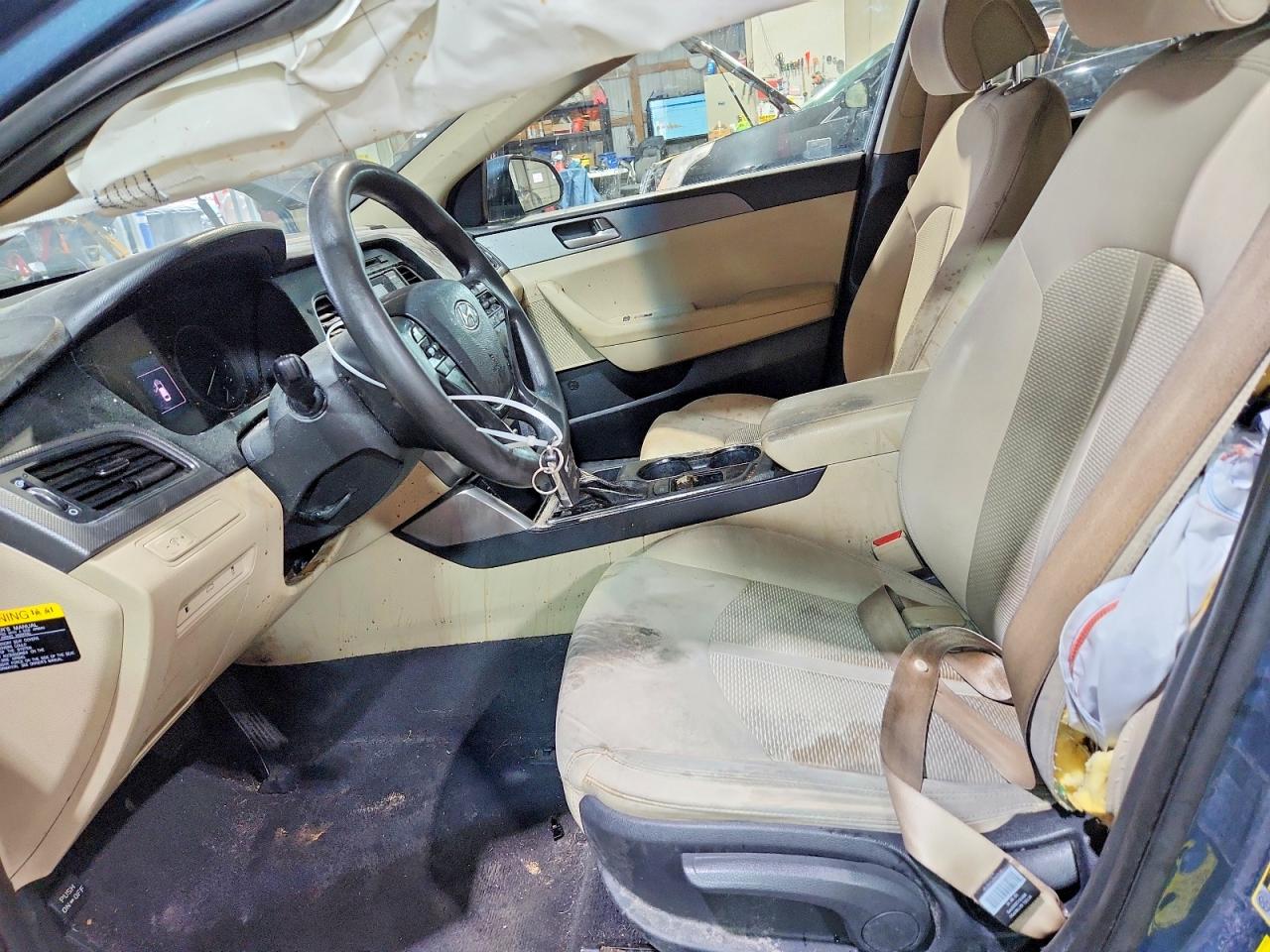2015 HYUNDAI SONATA SE photo 7
