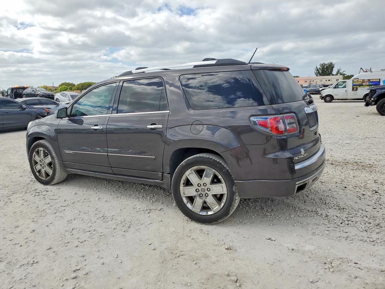 2014 GMC ACADIA DENALI photo 3