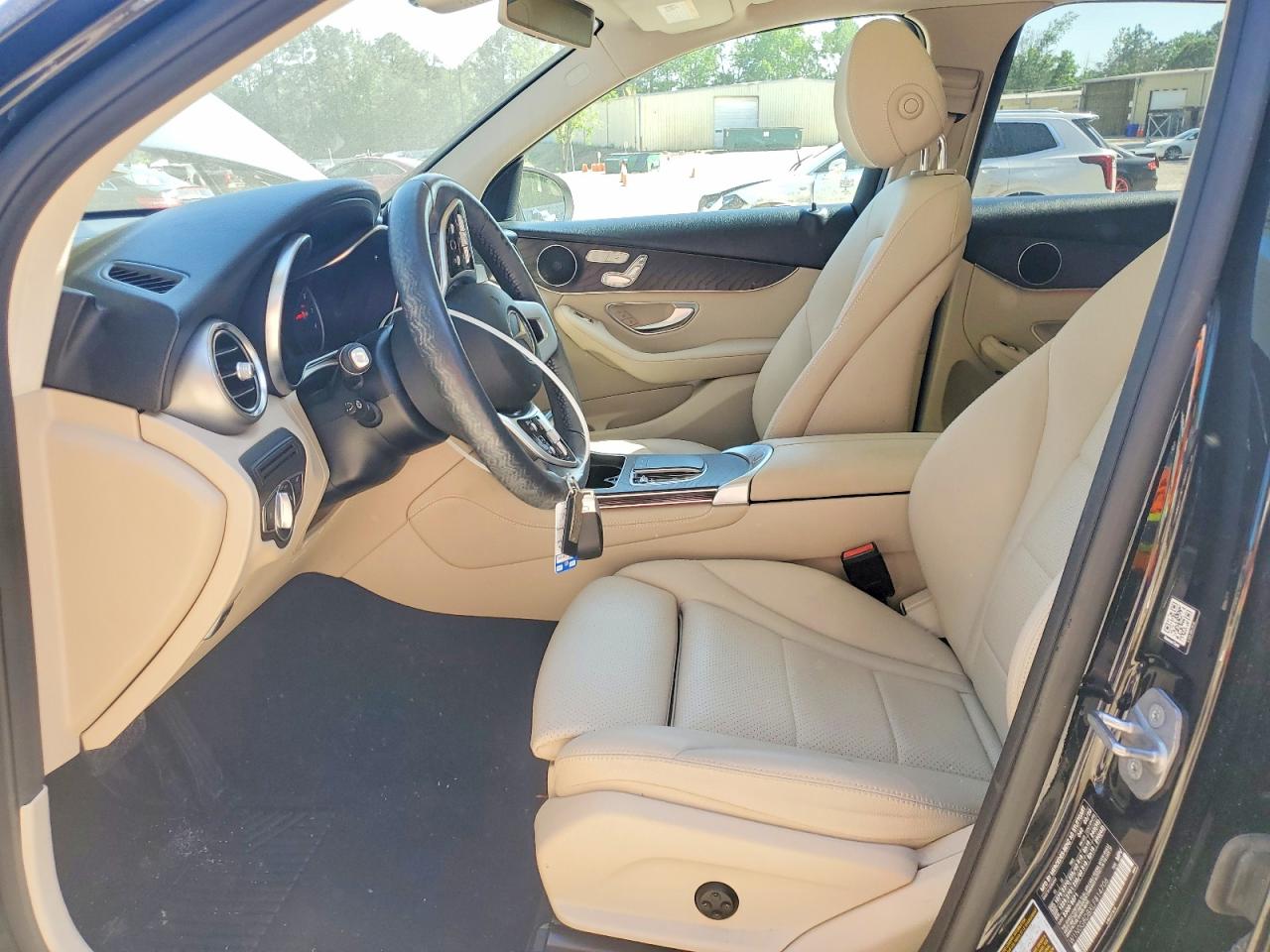 2020 MERCEDES-BENZ GLC 300 photo 13