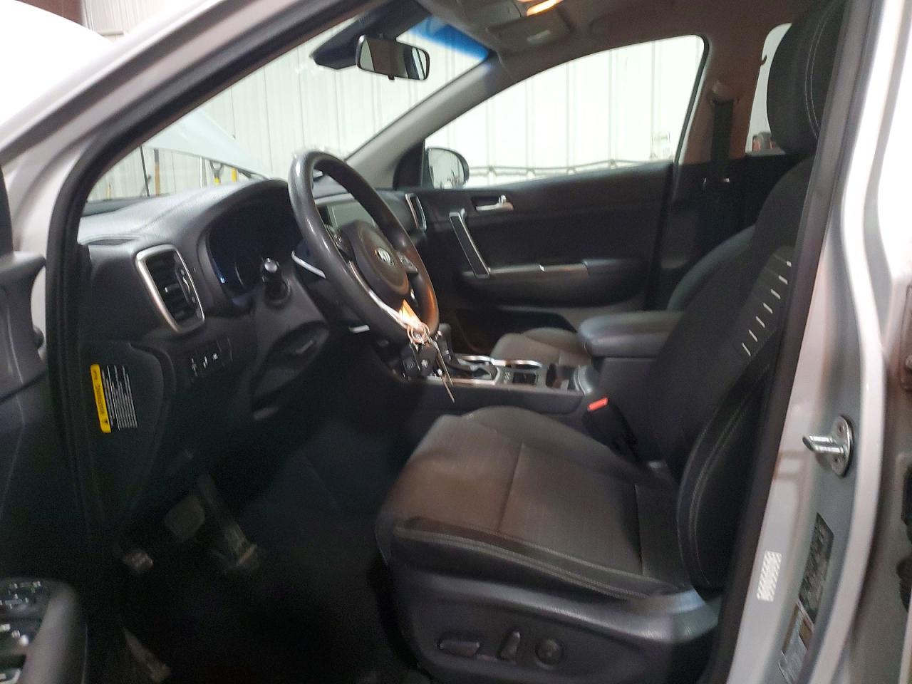 2020 KIA SPORTAGE LX photo 13