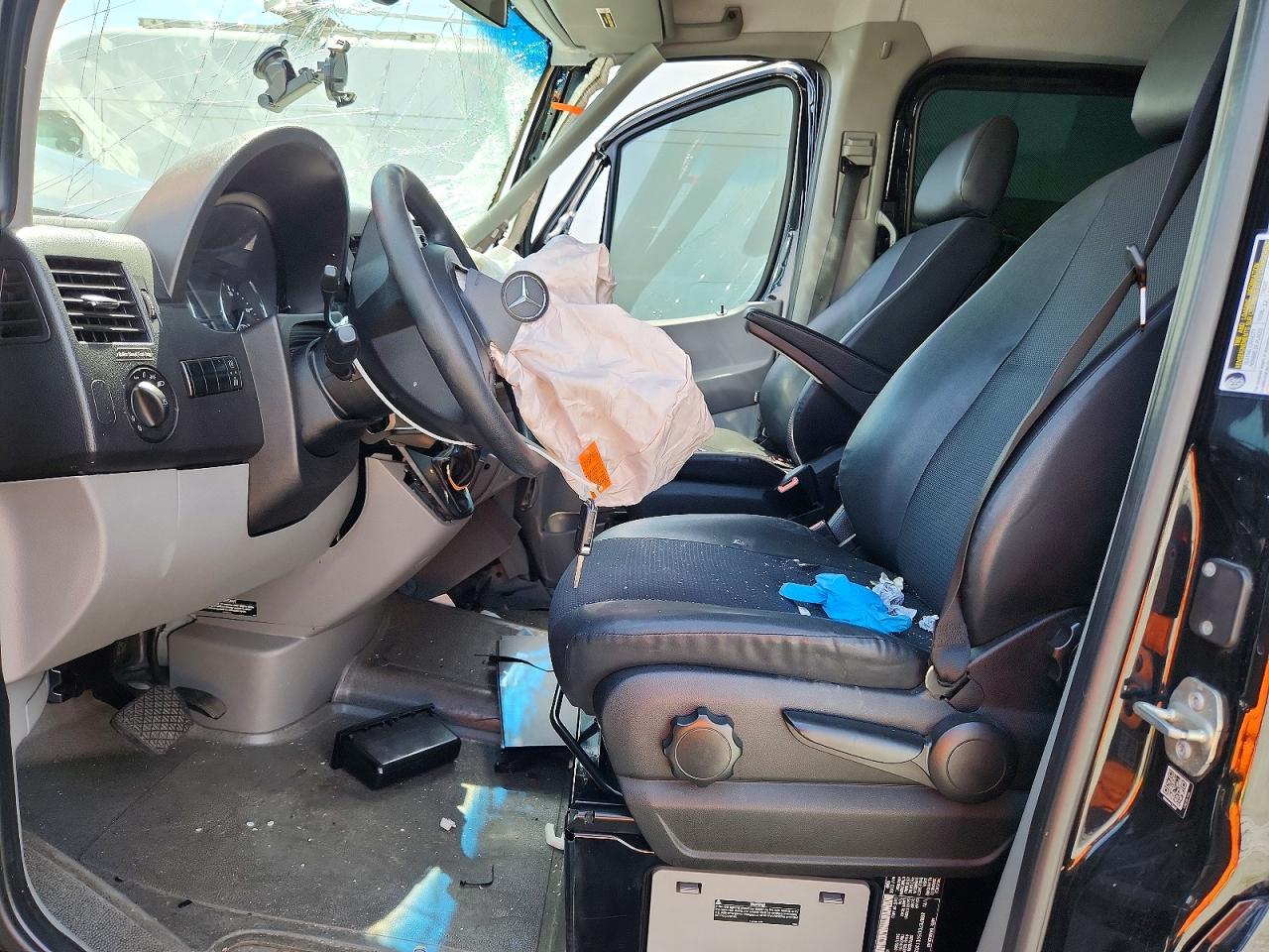 2016 MERCEDES-BENZ SPRINTER 2500 photo 7