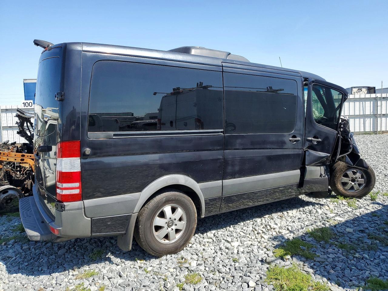 2016 MERCEDES-BENZ SPRINTER 2500 photo 3
