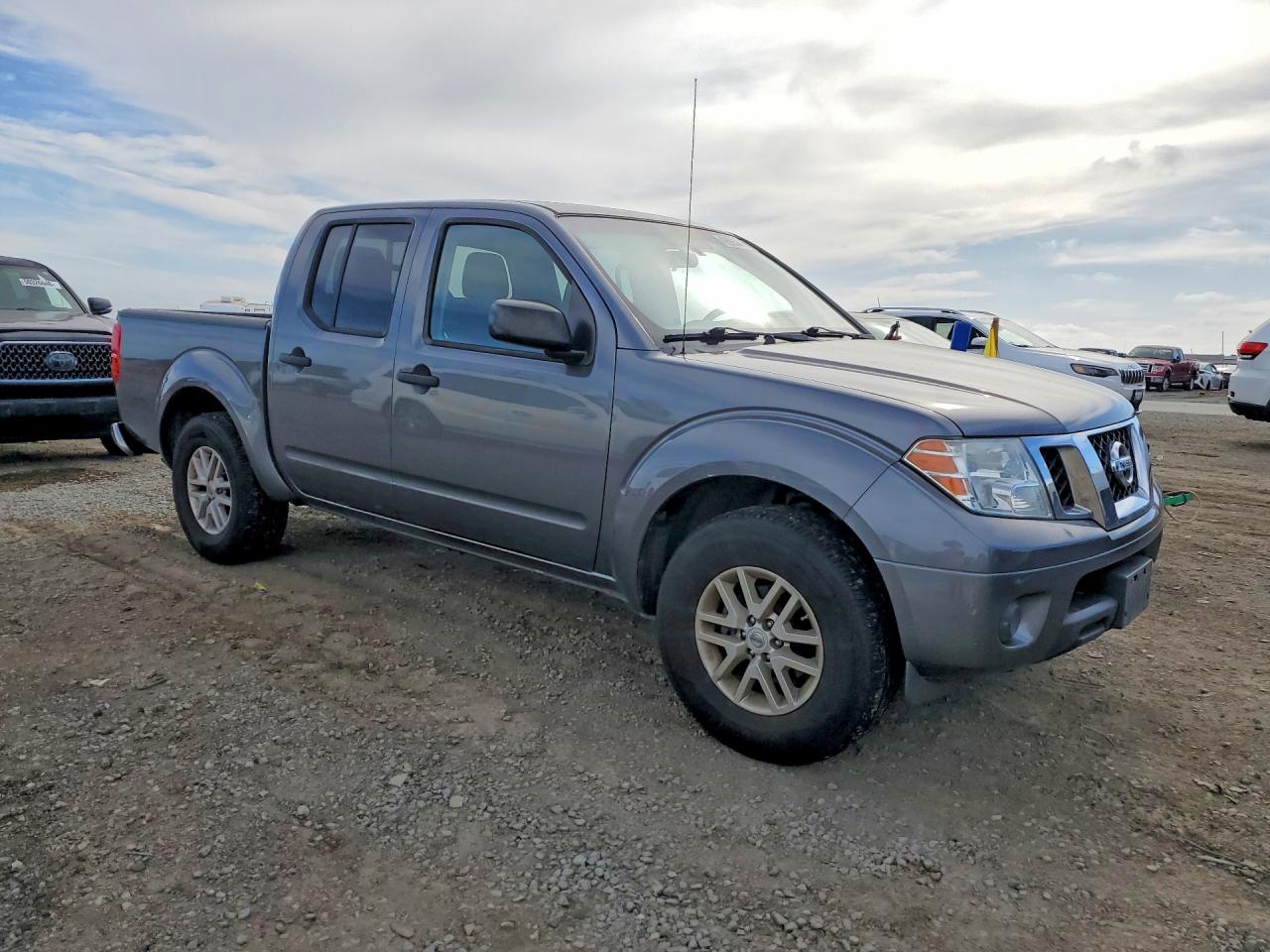 2019 NISSAN FRONTIER SV photo 10