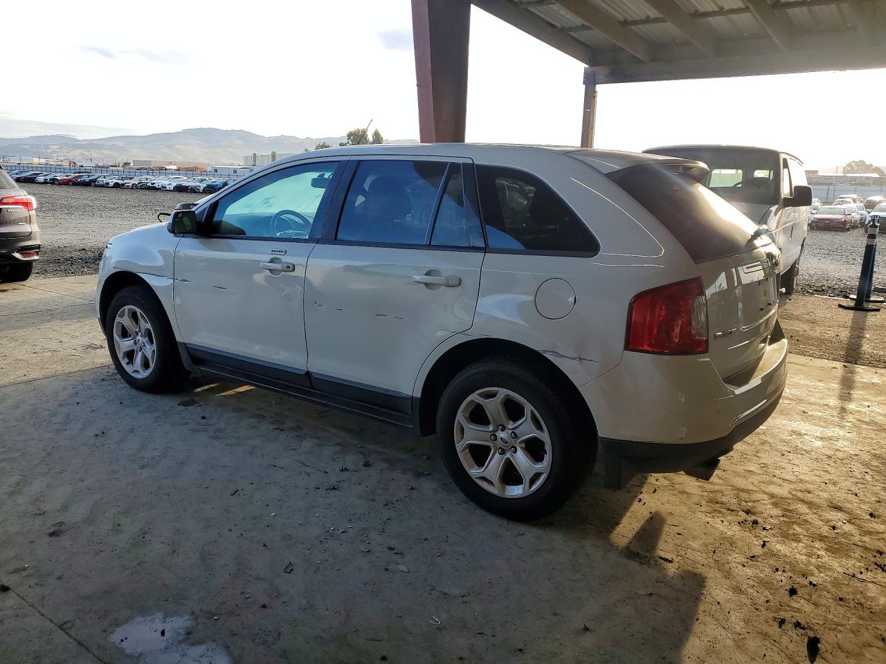 2013 FORD EDGE SEL photo 4