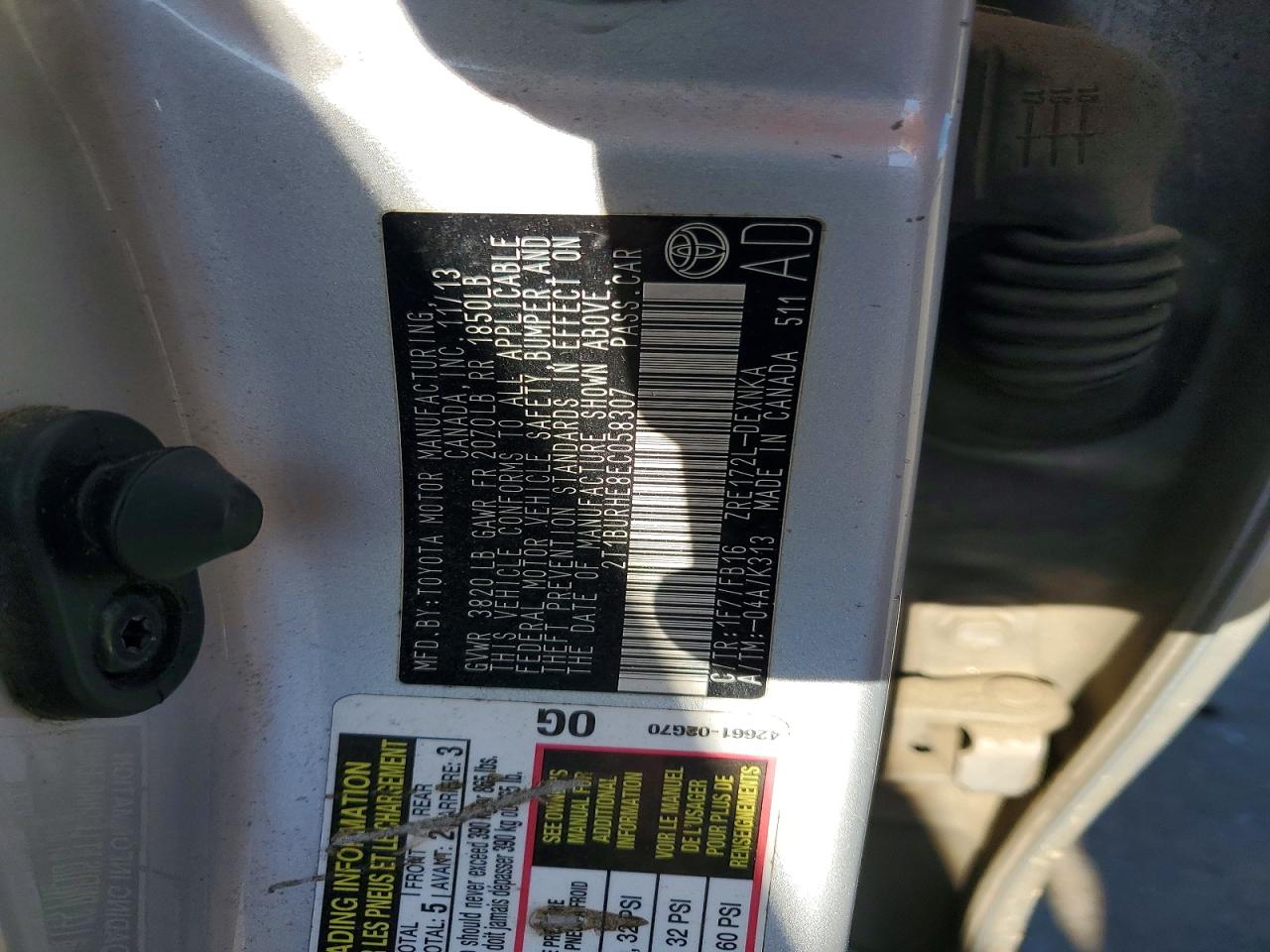 2014 TOYOTA COROLLA LE photo 12