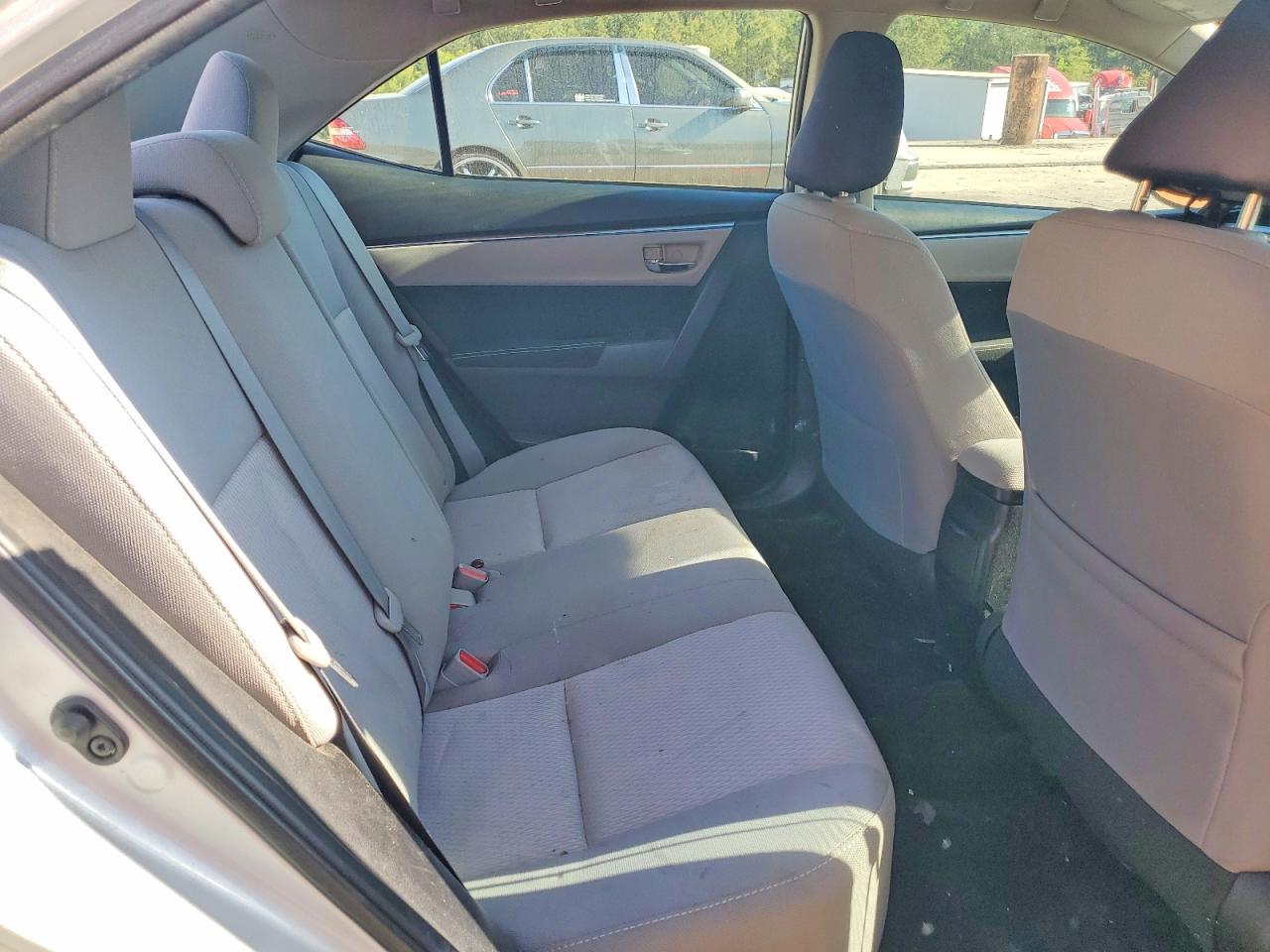 2014 TOYOTA COROLLA LE photo 10