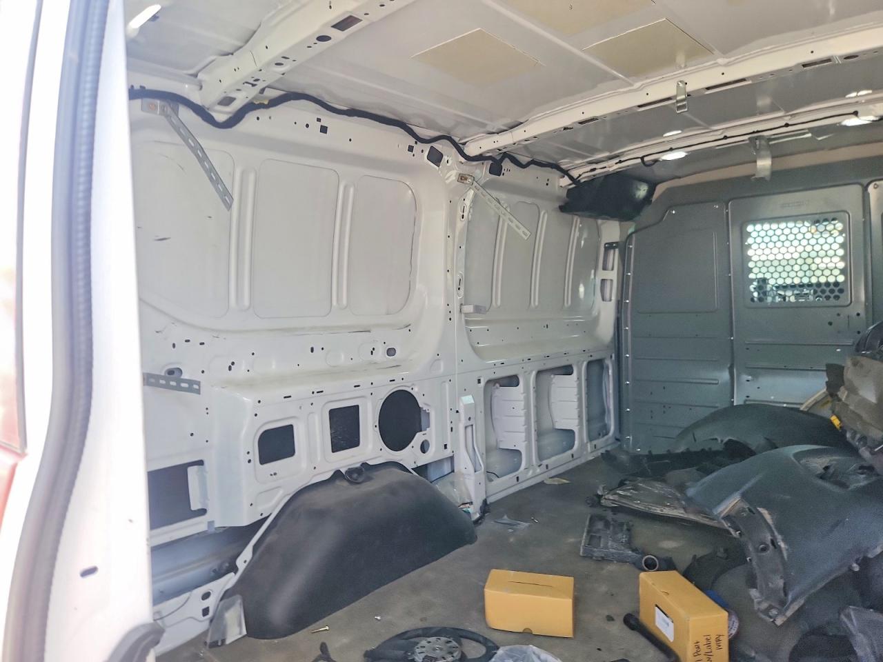 2020 FORD TRANSIT photo 19