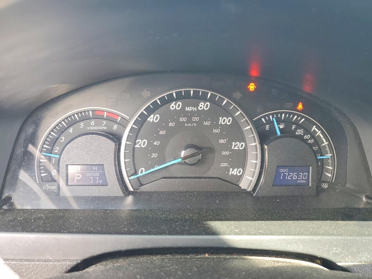 2014 TOYOTA CAMRY LE photo 17