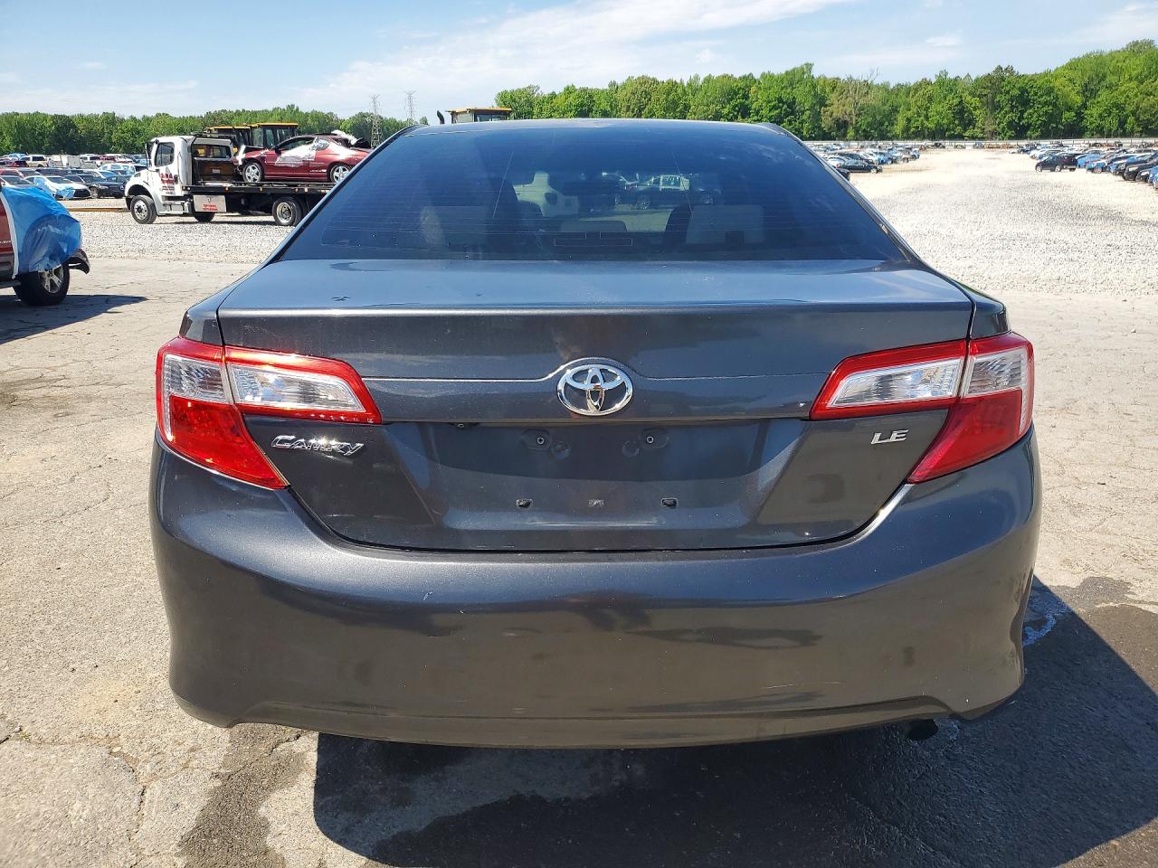 2014 TOYOTA CAMRY LE photo 11
