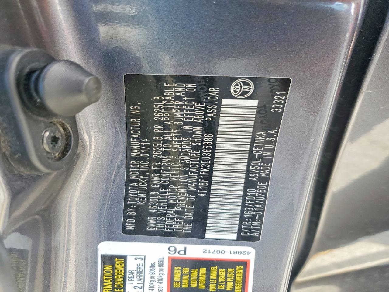 2014 TOYOTA CAMRY LE photo 23