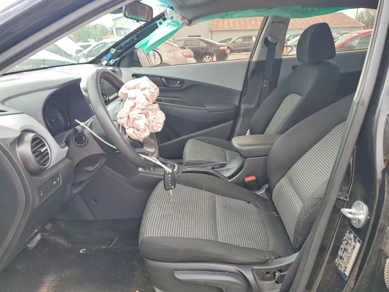 2020 HYUNDAI KONA SE photo 13