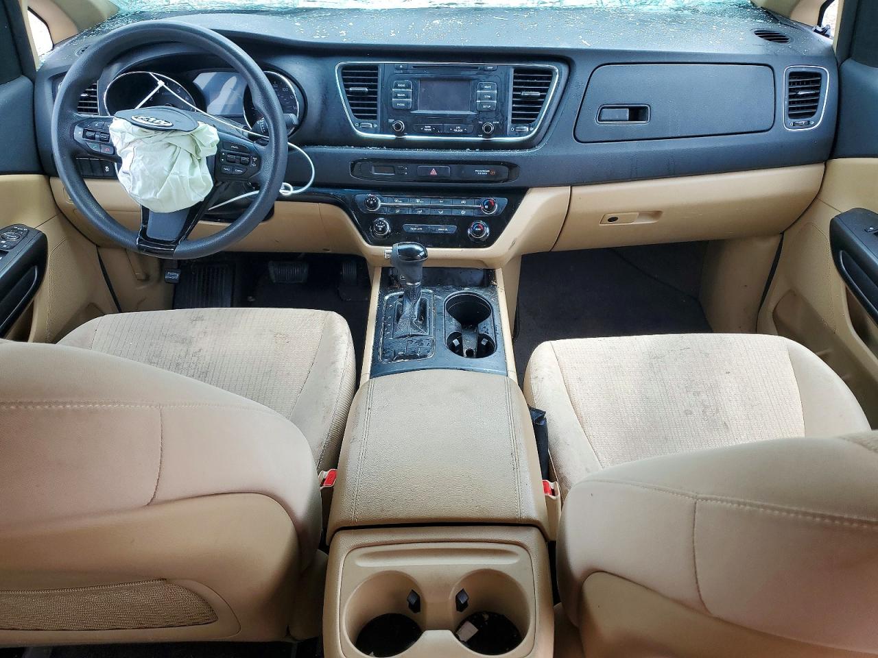 2017 KIA SEDONA LX photo 22