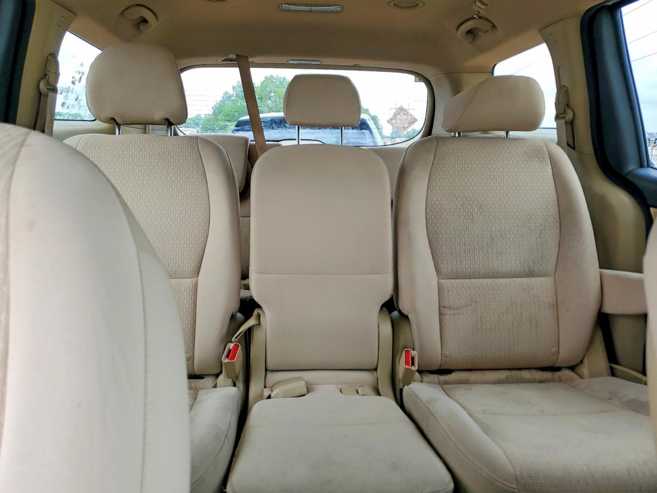2017 KIA SEDONA LX photo 28