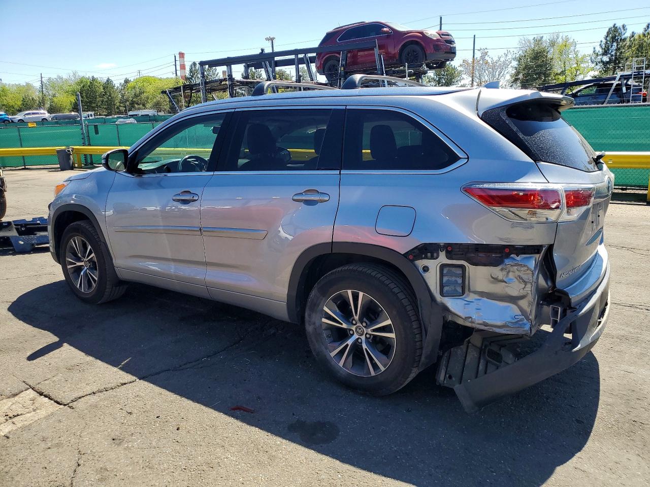 2016 TOYOTA HIGHLANDER XLE photo 3