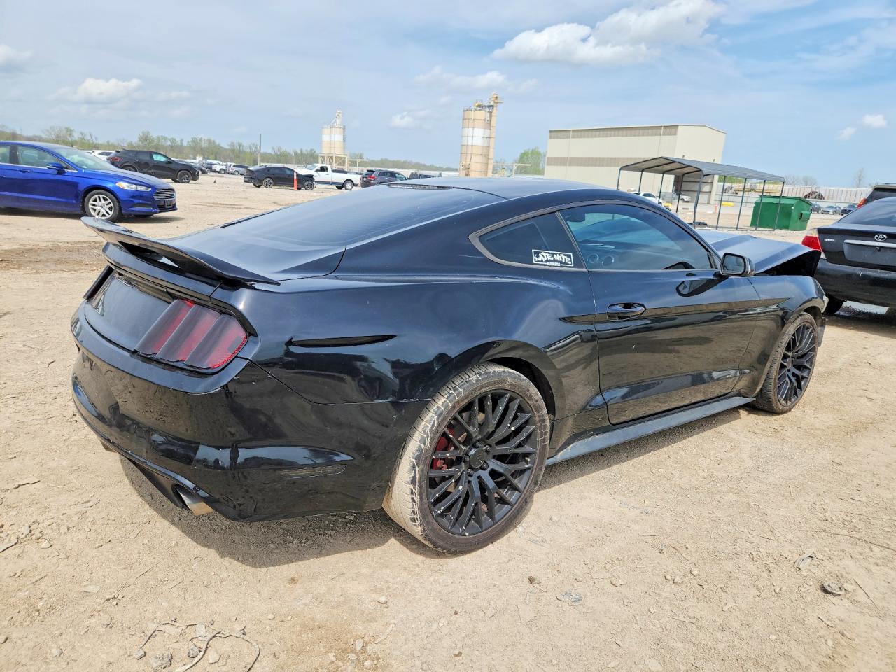 2015 FORD MUSTANG photo 5