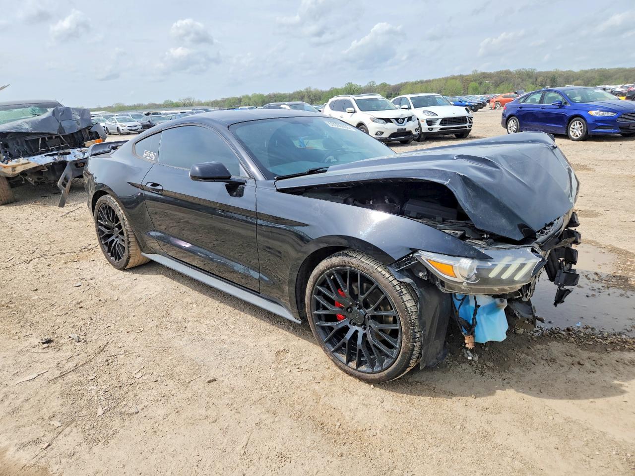 2015 FORD MUSTANG photo 7
