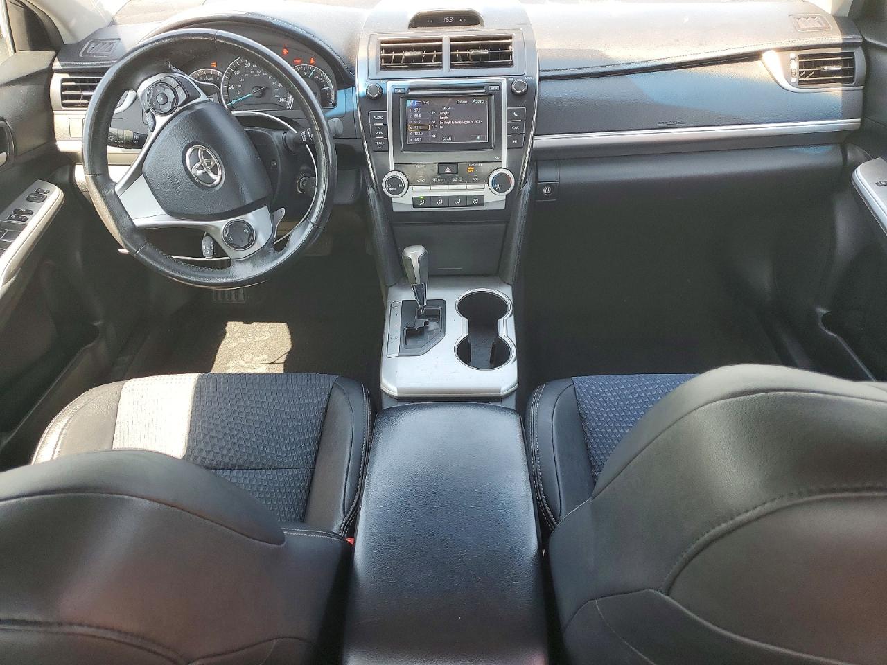 2013 TOYOTA CAMRY SE photo 15