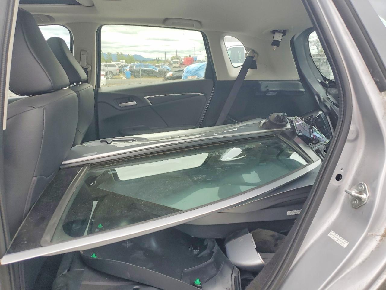 2017 HONDA FIT EX photo 28