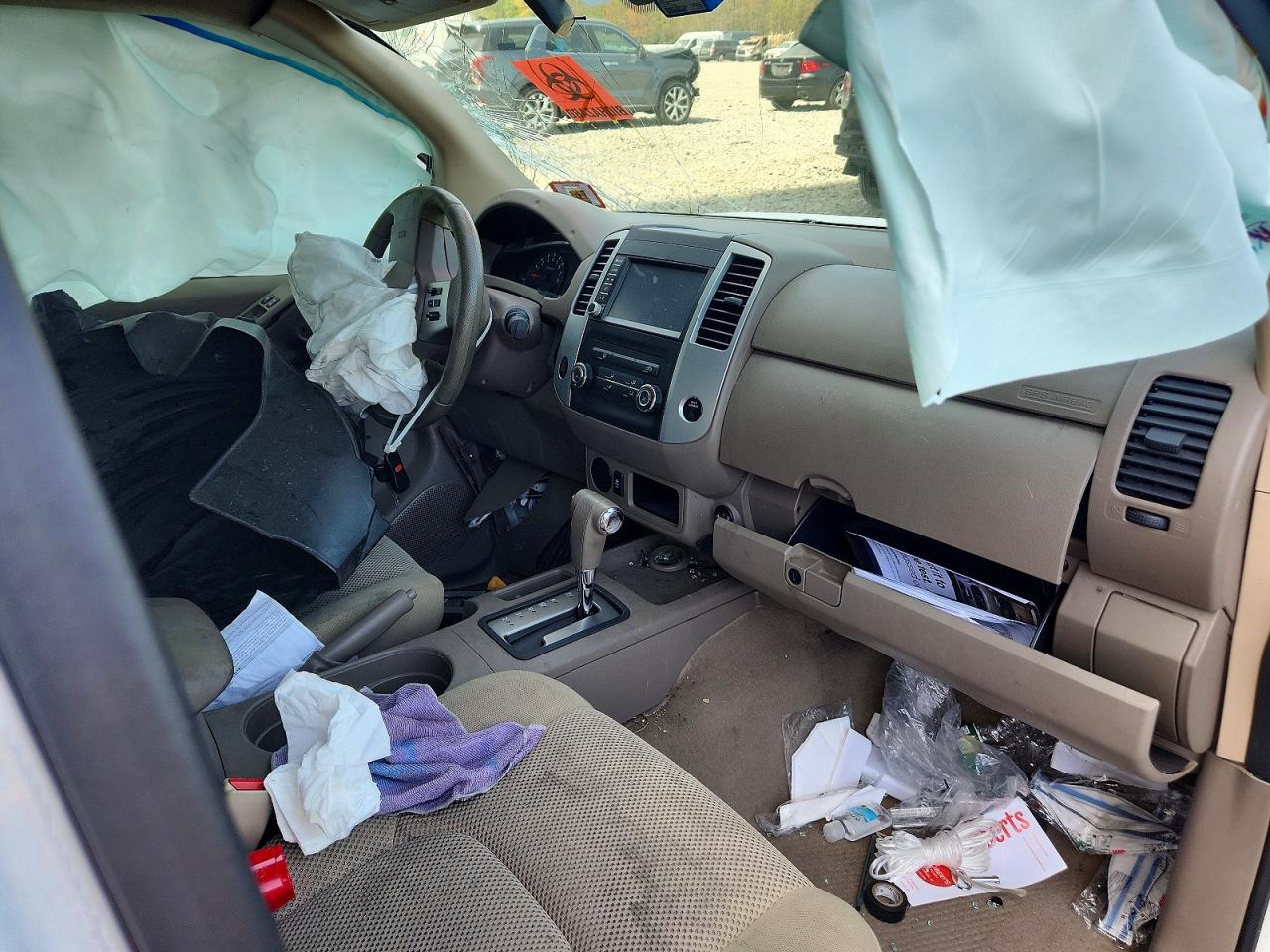2019 NISSAN FRONTIER SV photo 22