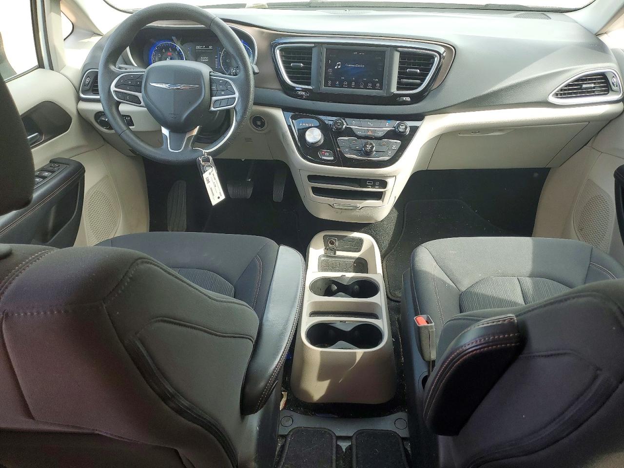 2019 CHRYSLER PACIFICA LX photo 15