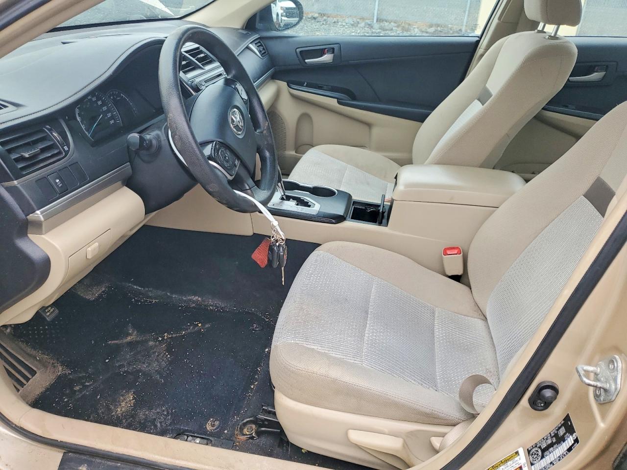 2012 TOYOTA CAMRY L photo 13