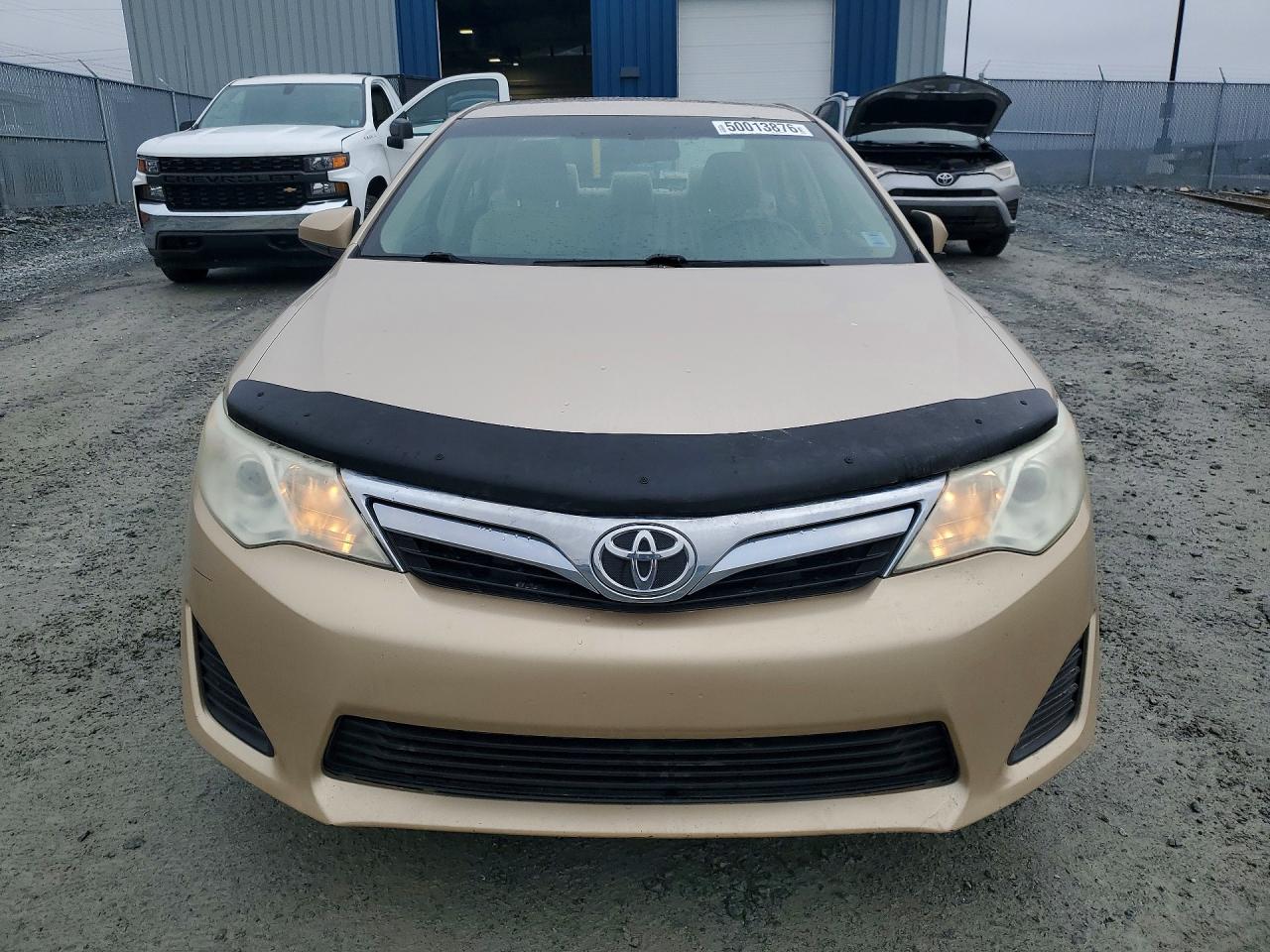 2012 TOYOTA CAMRY L photo 9