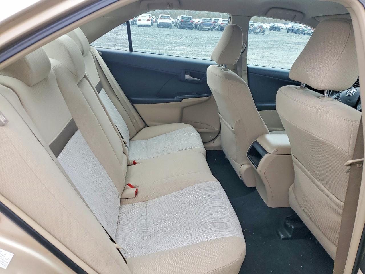 2012 TOYOTA CAMRY L photo 19