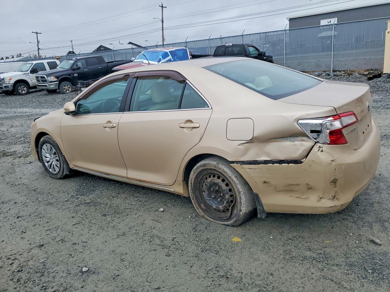 2012 TOYOTA CAMRY L photo 3