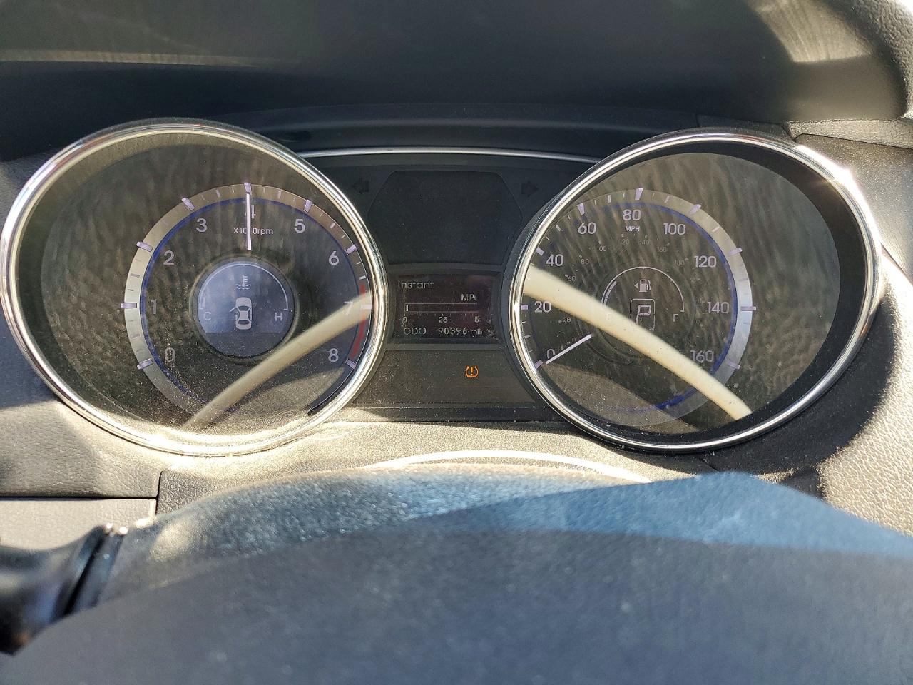 2011 HYUNDAI SONATA GLS photo 9