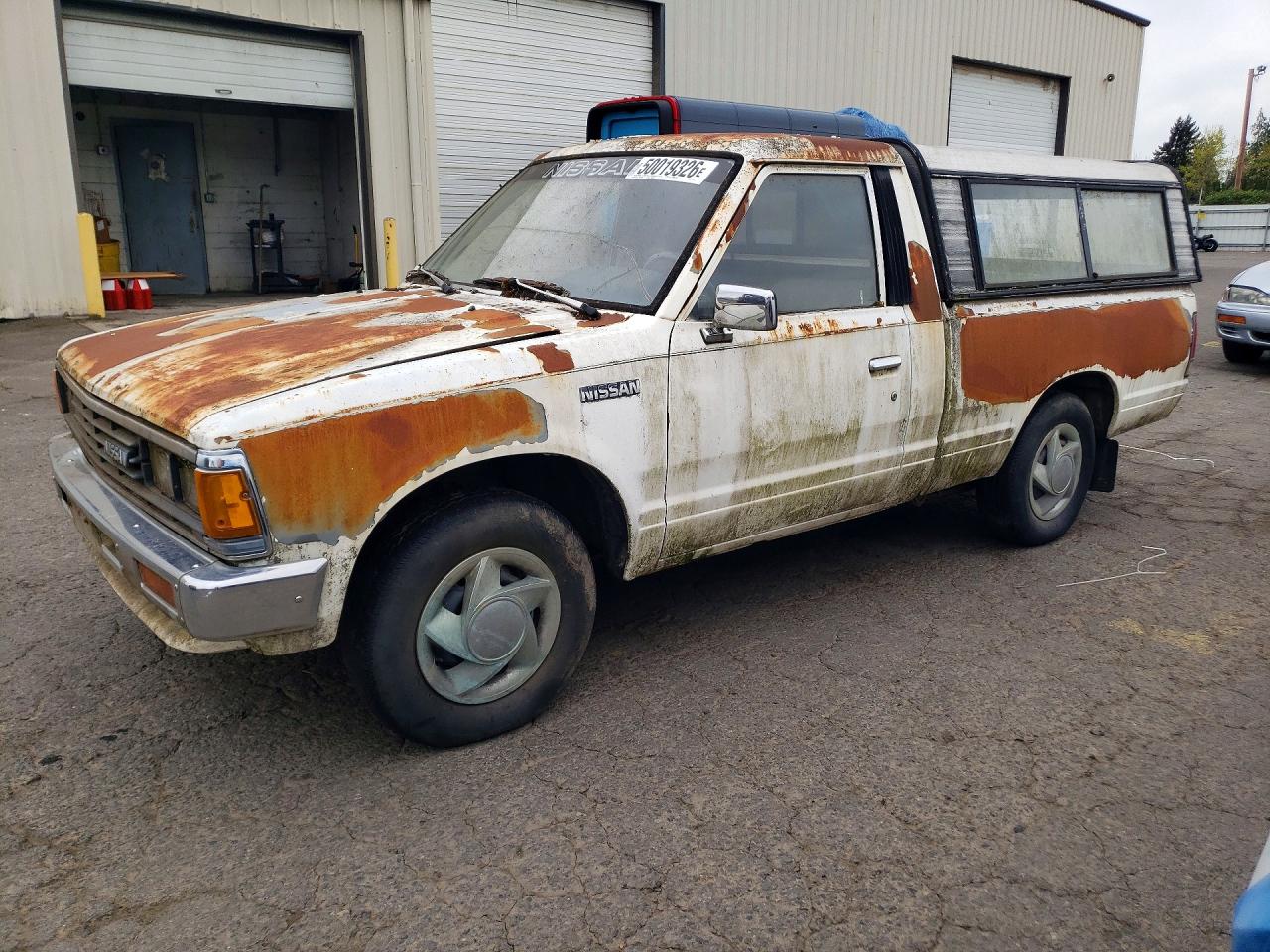1986 NISSAN TRUCK