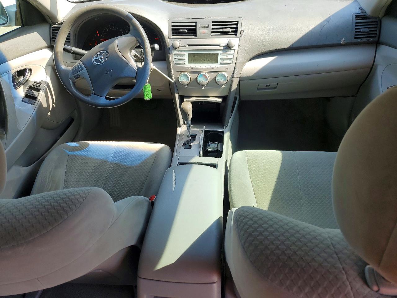 2007 TOYOTA CAMRY LE photo 8