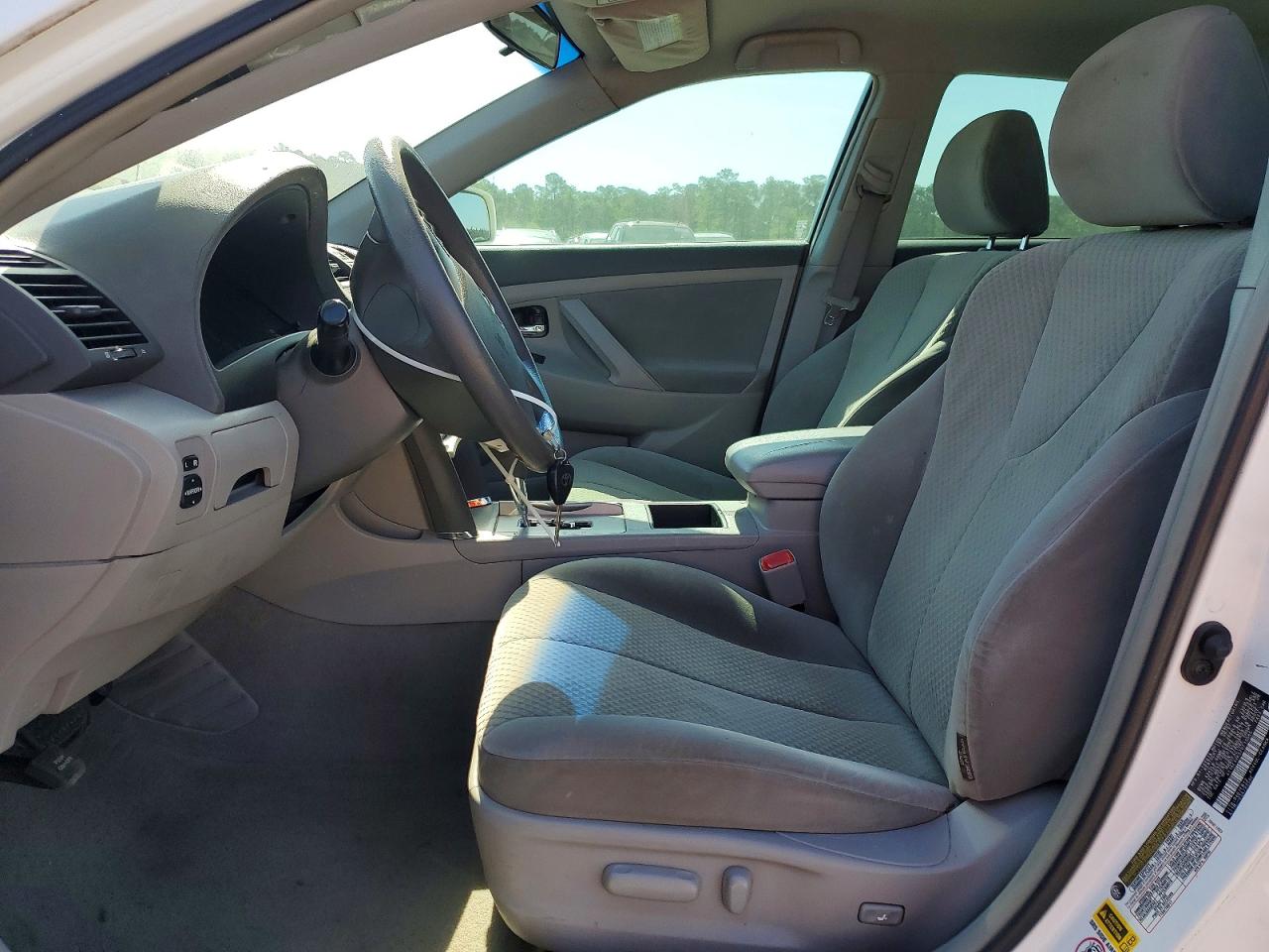 2007 TOYOTA CAMRY LE photo 7
