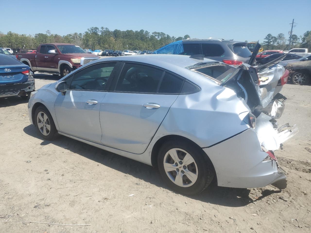 2017 CHEVROLET CRUZE LS photo 2