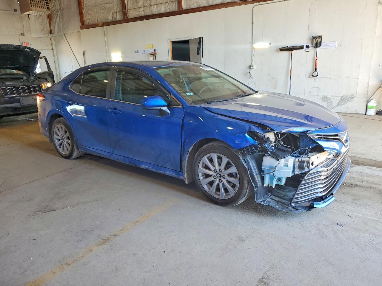 2020 TOYOTA CAMRY LE photo 4