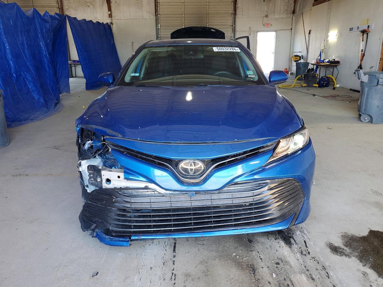 2020 TOYOTA CAMRY LE photo 5