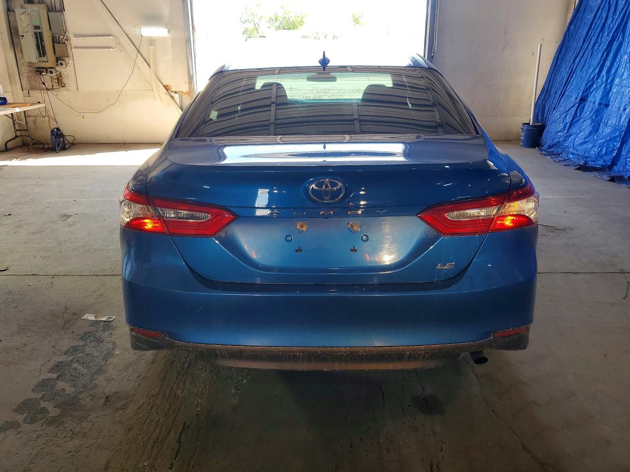 2020 TOYOTA CAMRY LE photo 6