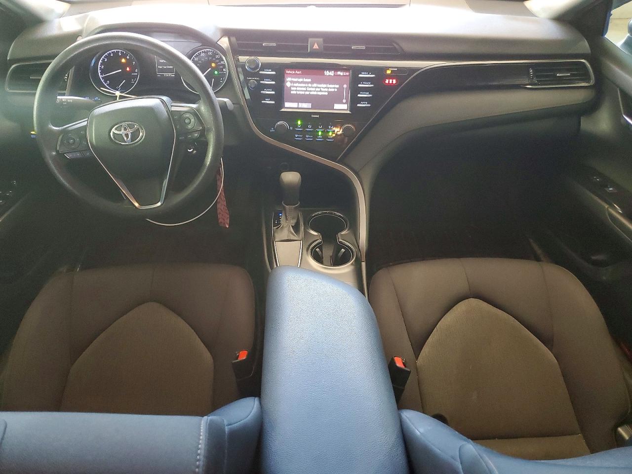 2020 TOYOTA CAMRY LE photo 8