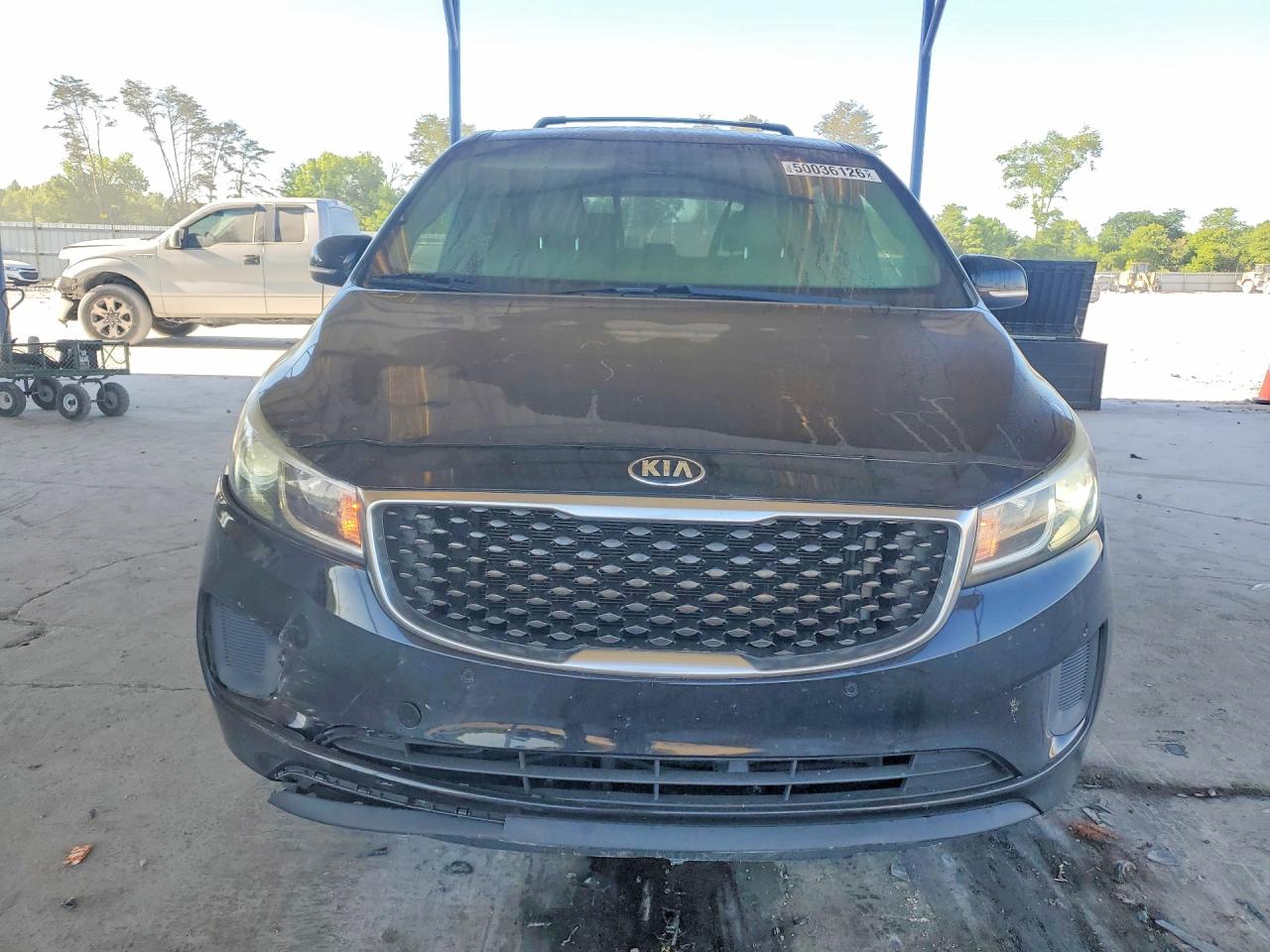 2017 KIA SEDONA LX photo 9