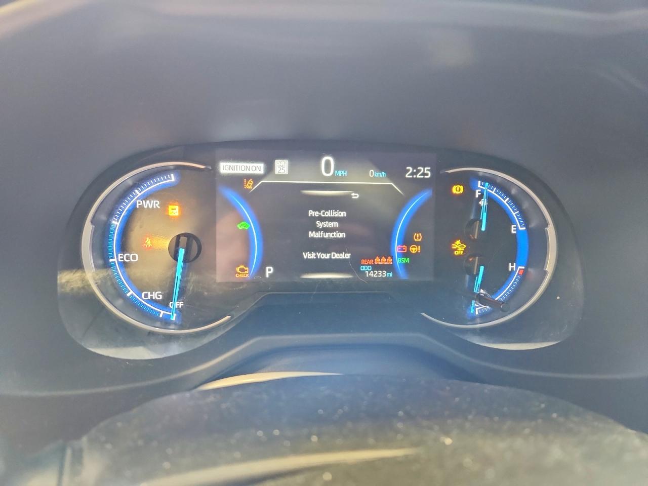 2024 TOYOTA RAV4 XLE PREMIUM photo 9