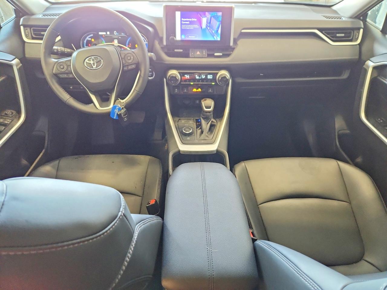 2024 TOYOTA RAV4 XLE PREMIUM photo 8