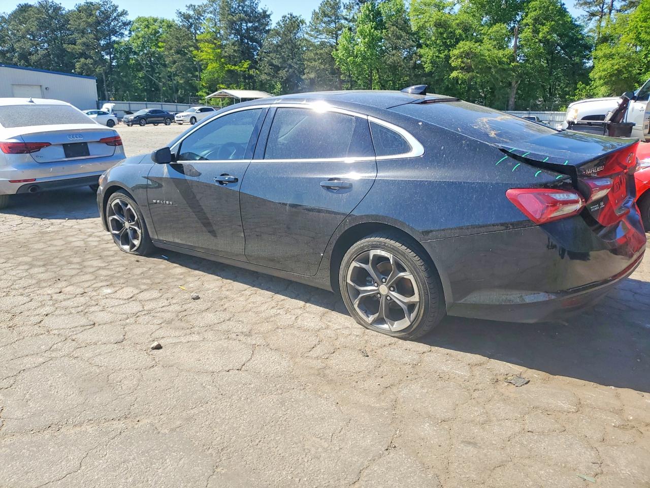 2022 CHEVROLET MALIBU LT photo 4