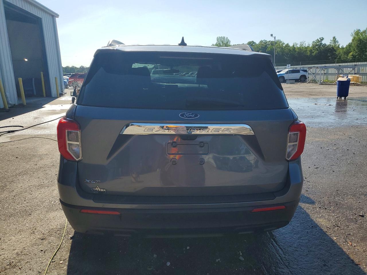 2023 FORD EXPLORER XLT photo 11