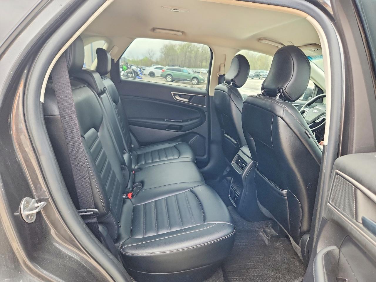2019 FORD EDGE SEL photo 31