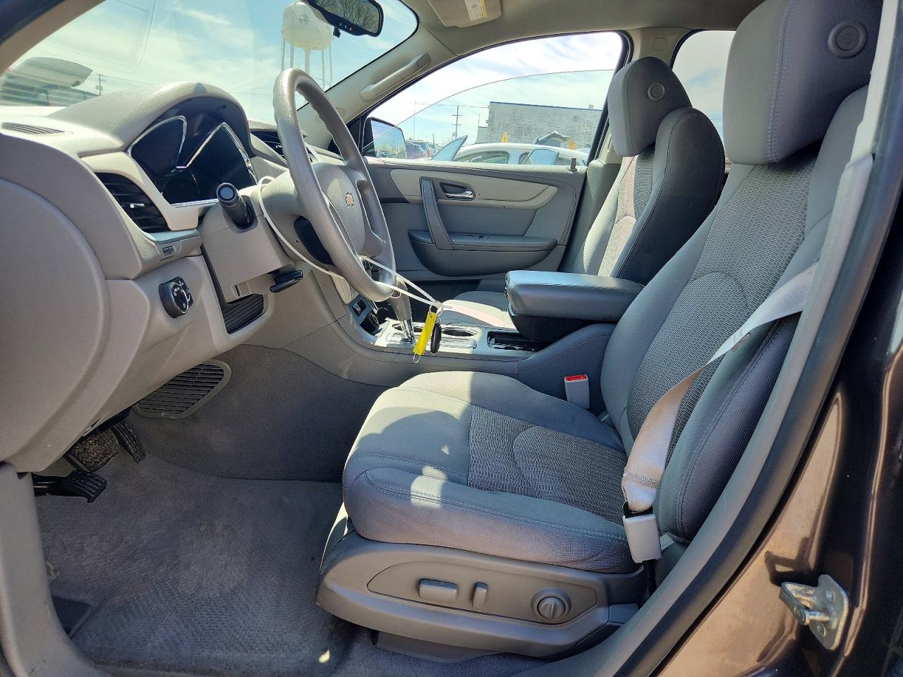 2014 CHEVROLET TRAVERSE LS photo 13